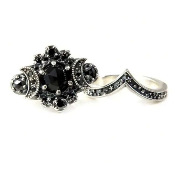 Moon & Star Black Ring, size 7 - Picture 3 of 4